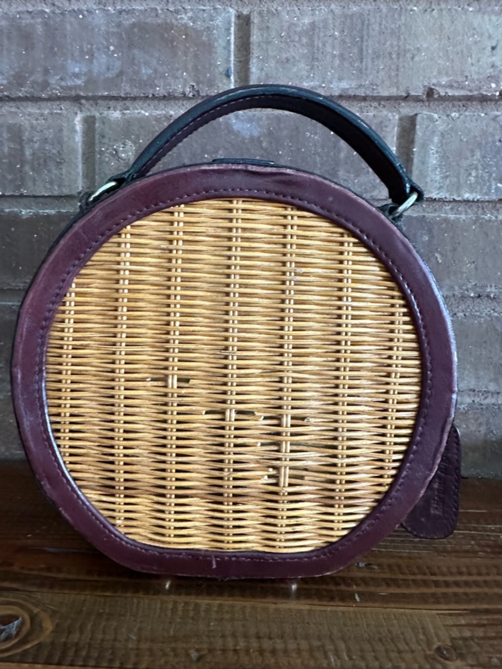 Vintage Etienne Aigner Cottagecore Wicker Round Canteen Boho Twee Oxblood - Picture 3 of 7